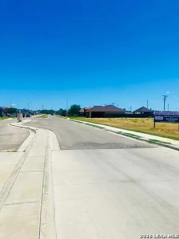 2809 GARDEN VIEW DR Eagle Pass, TX 78852