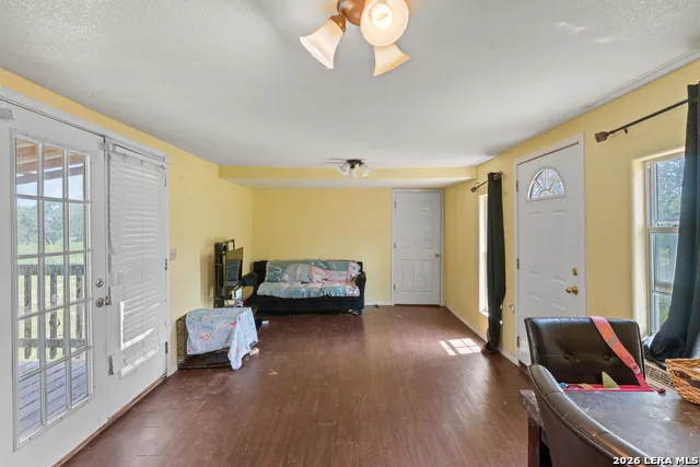 650 Patton Rd Somerset, TX 78069