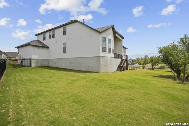 226 Vizcaya Boerne, TX 78006
