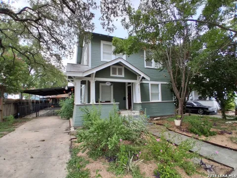 619 CEDAR ST