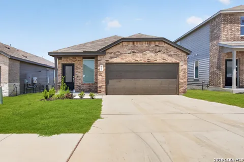 415 KAYDEN CT
