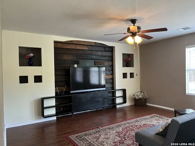 8426 Silver Brush San Antonio, TX 78254