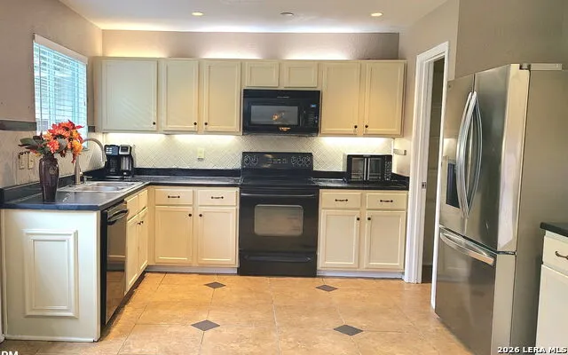 8426 Silver Brush San Antonio, TX 78254