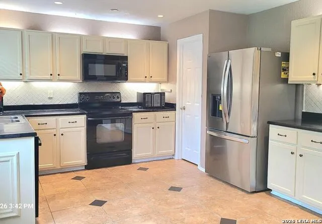 8426 Silver Brush San Antonio, TX 78254