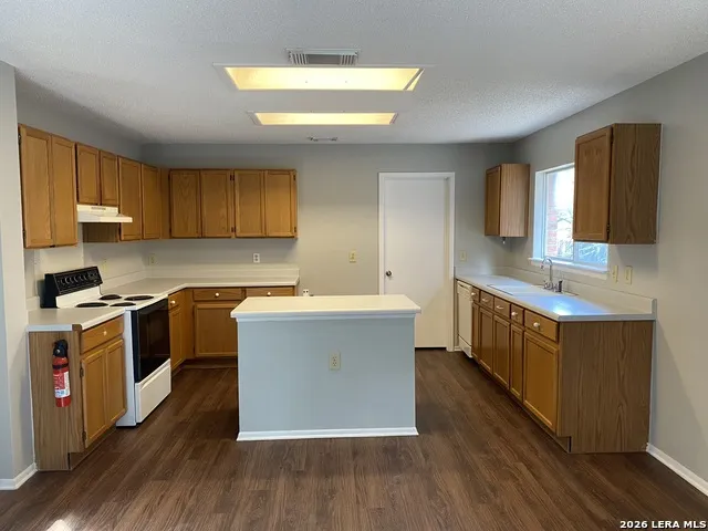 10811 Redbush Park San Antonio, TX 78249