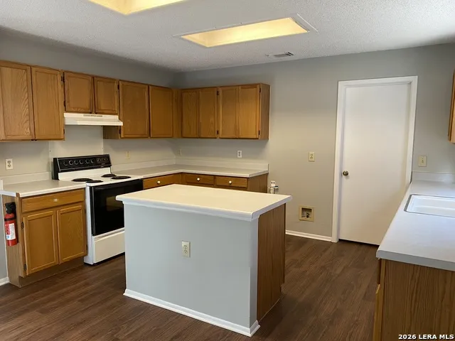 10811 Redbush Park San Antonio, TX 78249