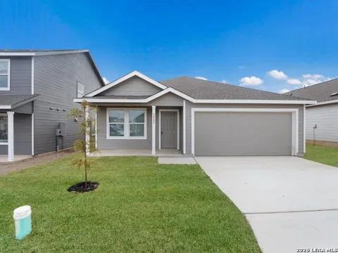 3234 GILBERT GDN