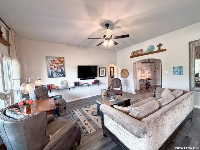 101 E ELI CHANDLER Blanco, TX 78606