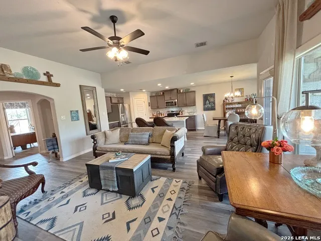 101 E ELI CHANDLER Blanco, TX 78606