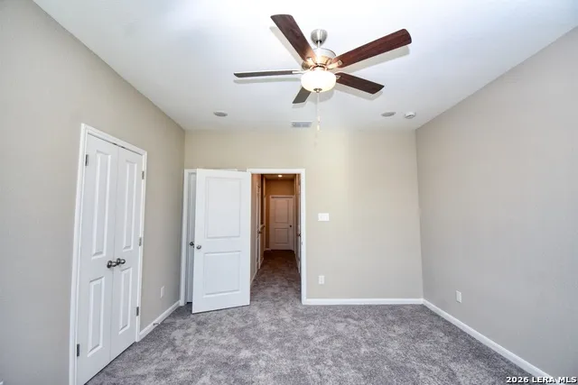 6214 OAKLAND RDG Unit 101 San Antonio, TX 78238