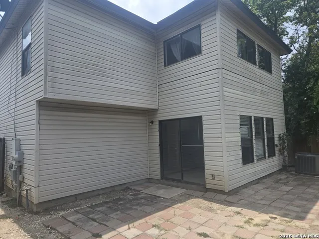 5015 Taylor Kenton San Antonio, TX 78240