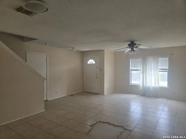 5015 Taylor Kenton San Antonio, TX 78240