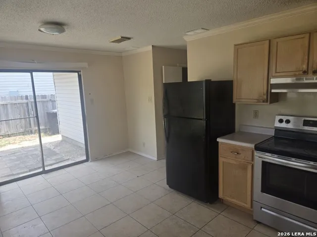 5015 Taylor Kenton San Antonio, TX 78240