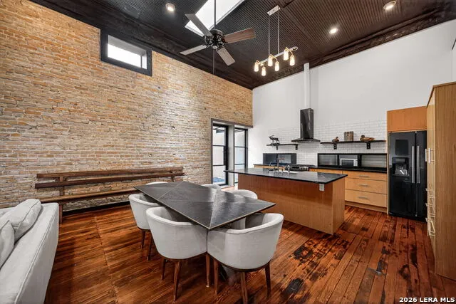 612 High Unit 1 Comfort, TX 78013