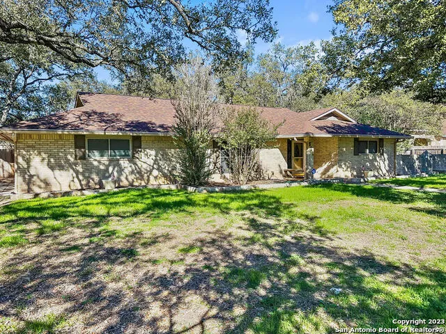 521 PASEO CANADA ST Hollywood Park, TX 78232