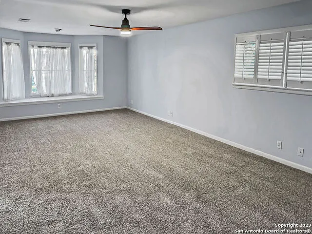 521 PASEO CANADA ST Hollywood Park, TX 78232