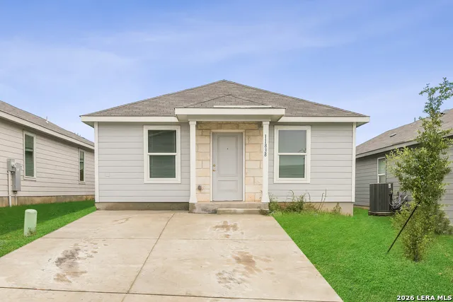 11838 FLYING ACES RD Von Ormy, TX 78073