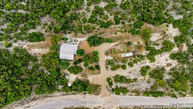 411 Valley View Pipe Creek, TX 78063