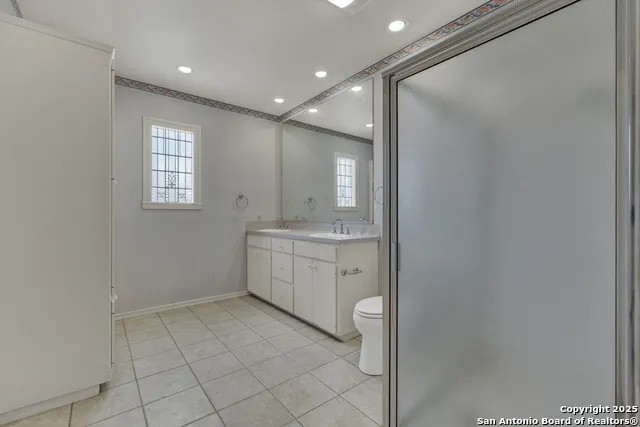 82 Bell Mountain Willow City, TX 78675