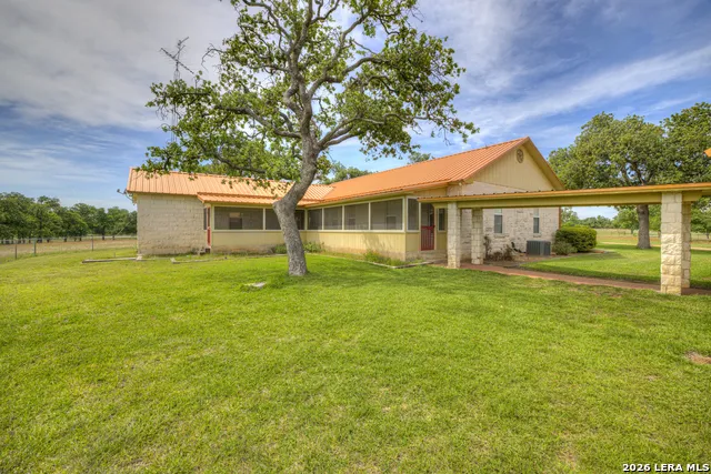 82 Bell Mountain Willow City, TX 78675