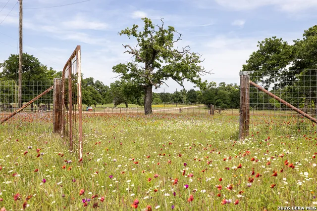 82 Bell Mountain Willow City, TX 78675