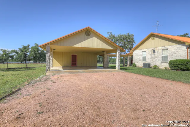 82 Bell Mountain Willow City, TX 78675