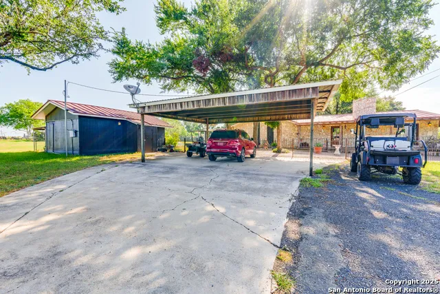 10745 ROSEMAR LN Adkins, TX 78101