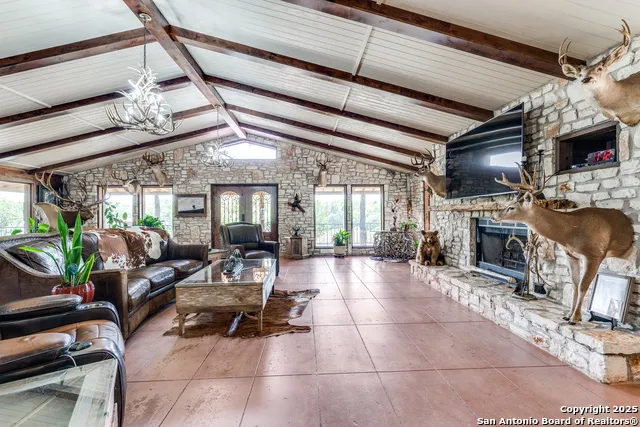 10745 ROSEMAR LN Adkins, TX 78101