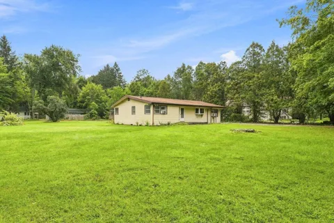 8887 Elm Valley Road
