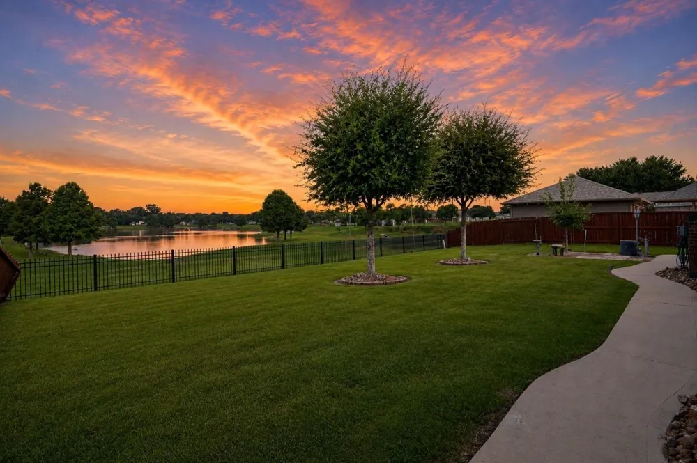 8218 Silent River Drive Richmond, TX 77406