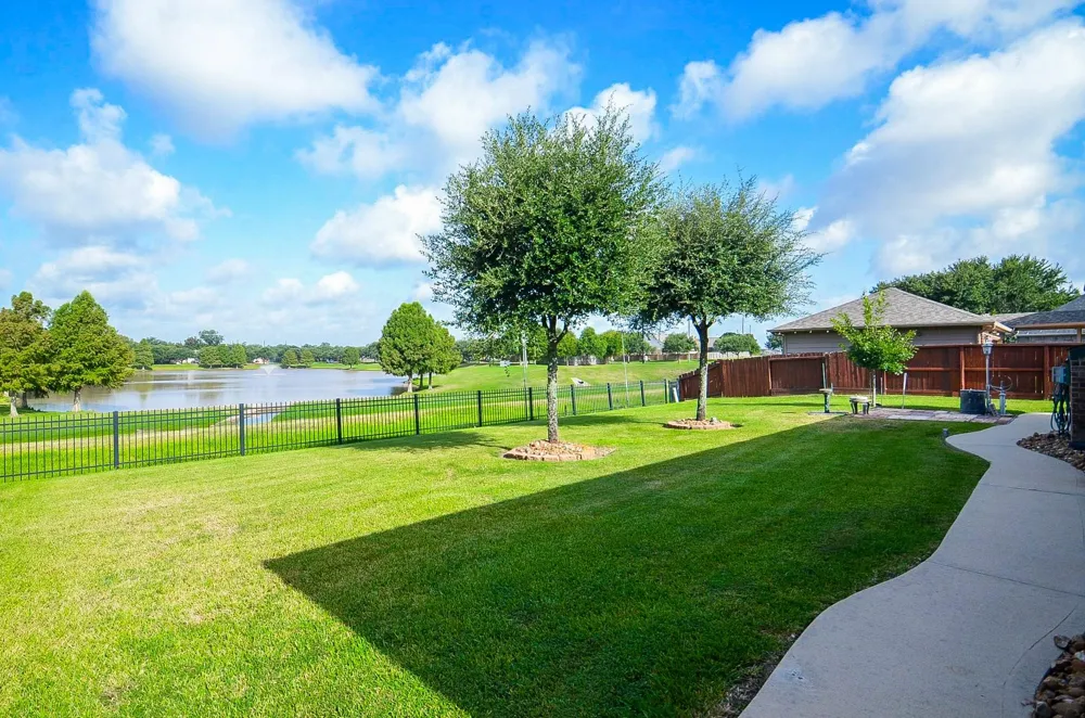 8218 Silent River Drive Richmond, TX 77406