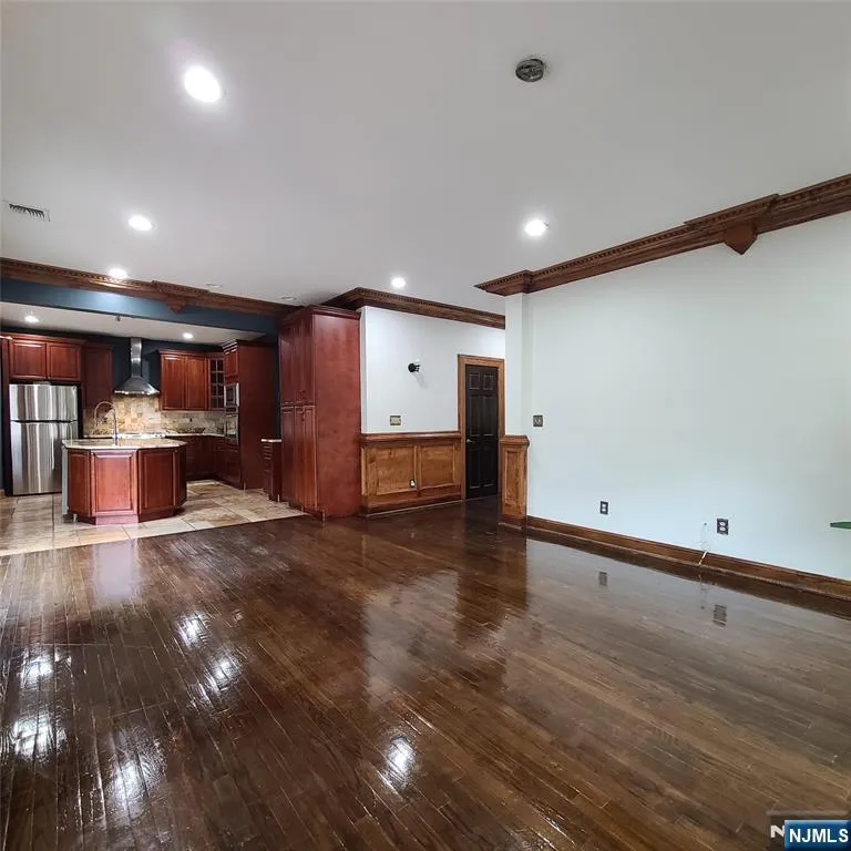 526 Moonachie Avenue Wood Ridge, NJ 07075