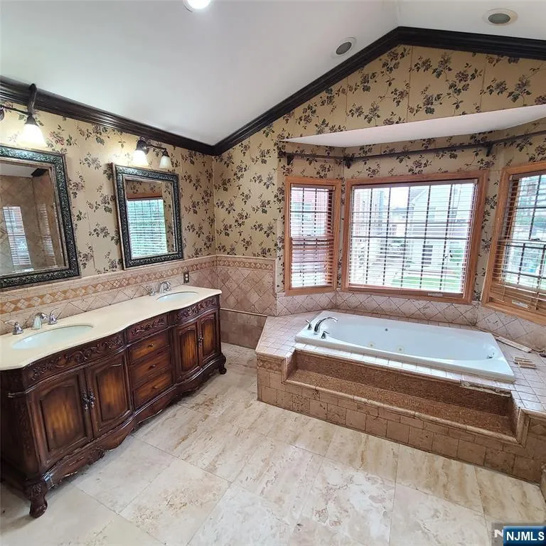 526 Moonachie Avenue Wood Ridge, NJ 07075