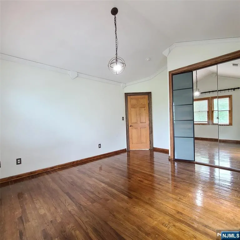 526 Moonachie Avenue Wood Ridge, NJ 07075