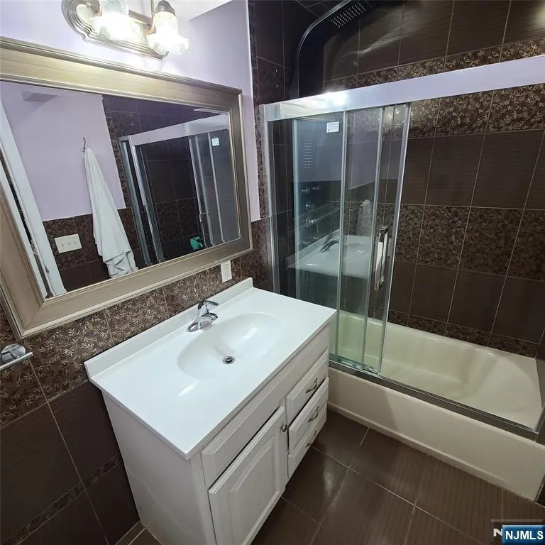 526 Moonachie Avenue Wood Ridge, NJ 07075