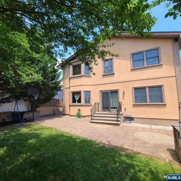 526 Moonachie Avenue Wood Ridge, NJ 07075