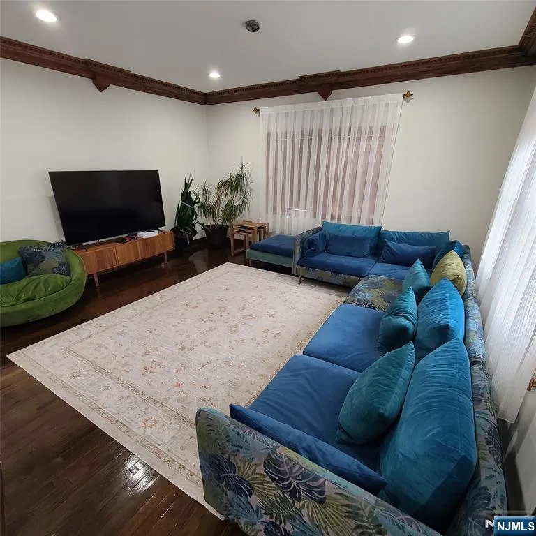 526 Moonachie Avenue Wood Ridge, NJ 07075