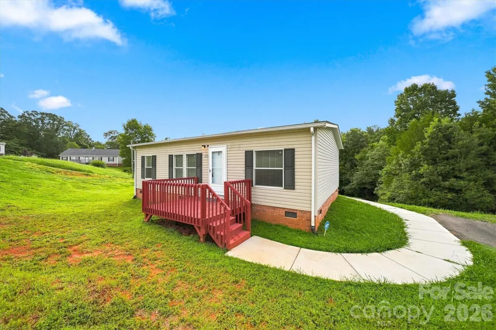 8660 Hollywood Drive Connelly Springs, NC 28612