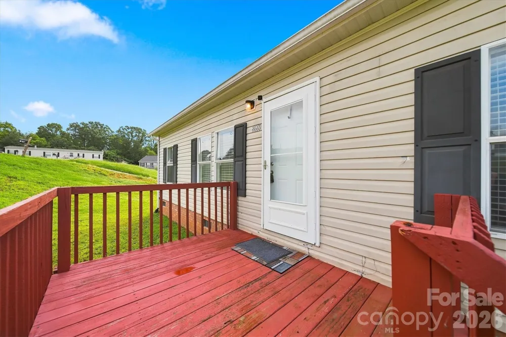 8660 Hollywood Drive Connelly Springs, NC 28612