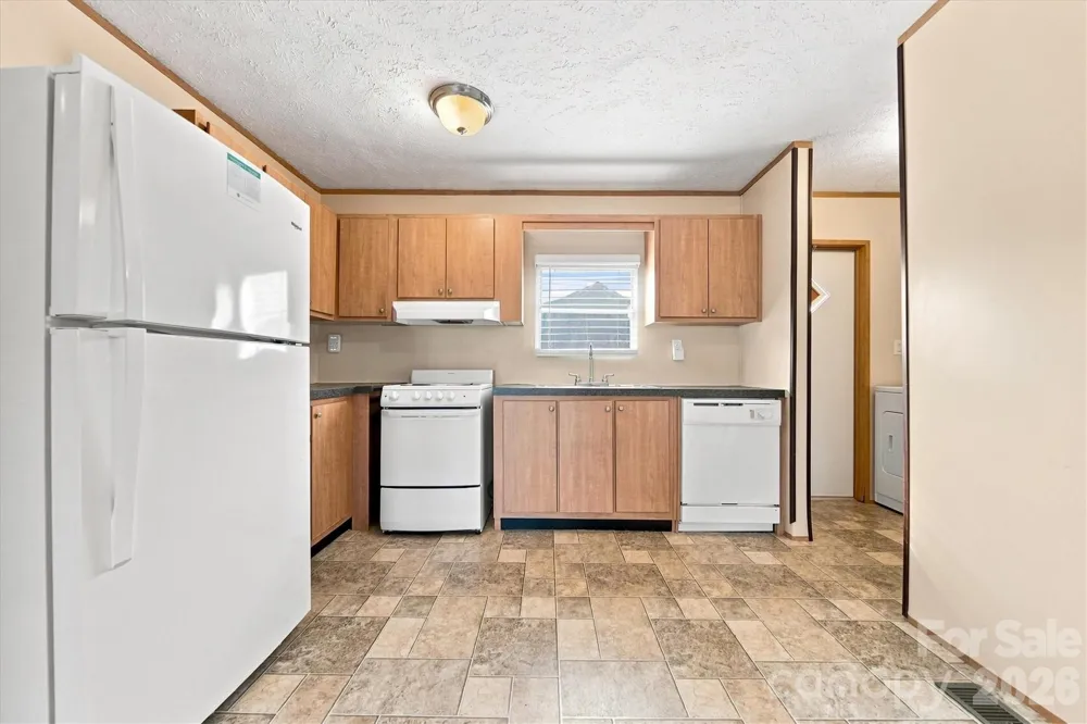 8660 Hollywood Drive Connelly Springs, NC 28612