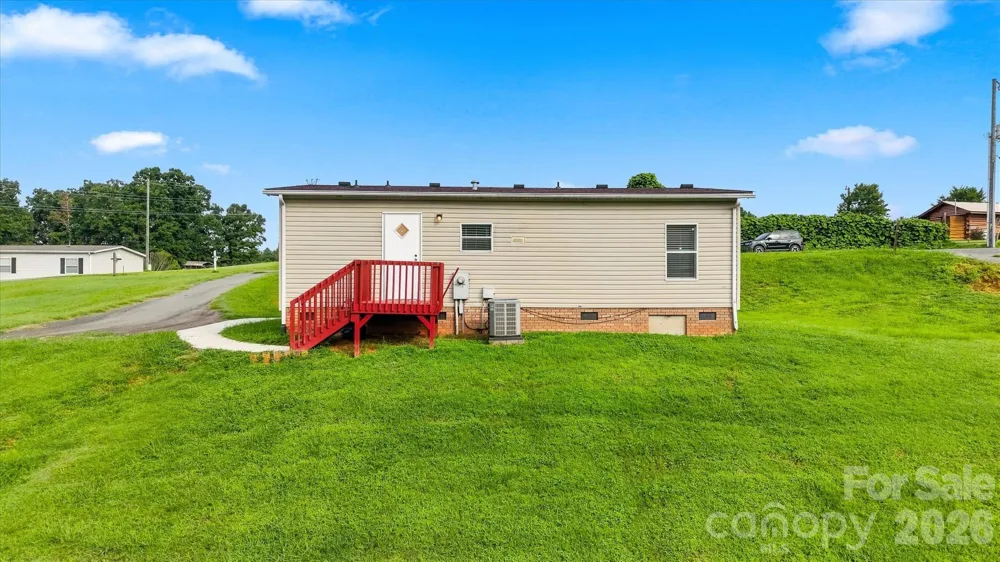 8660 Hollywood Drive Connelly Springs, NC 28612