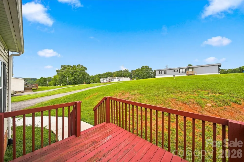 8660 Hollywood Drive Connelly Springs, NC 28612