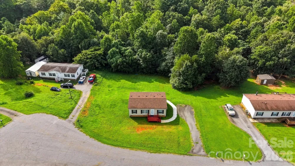 8660 Hollywood Drive Connelly Springs, NC 28612
