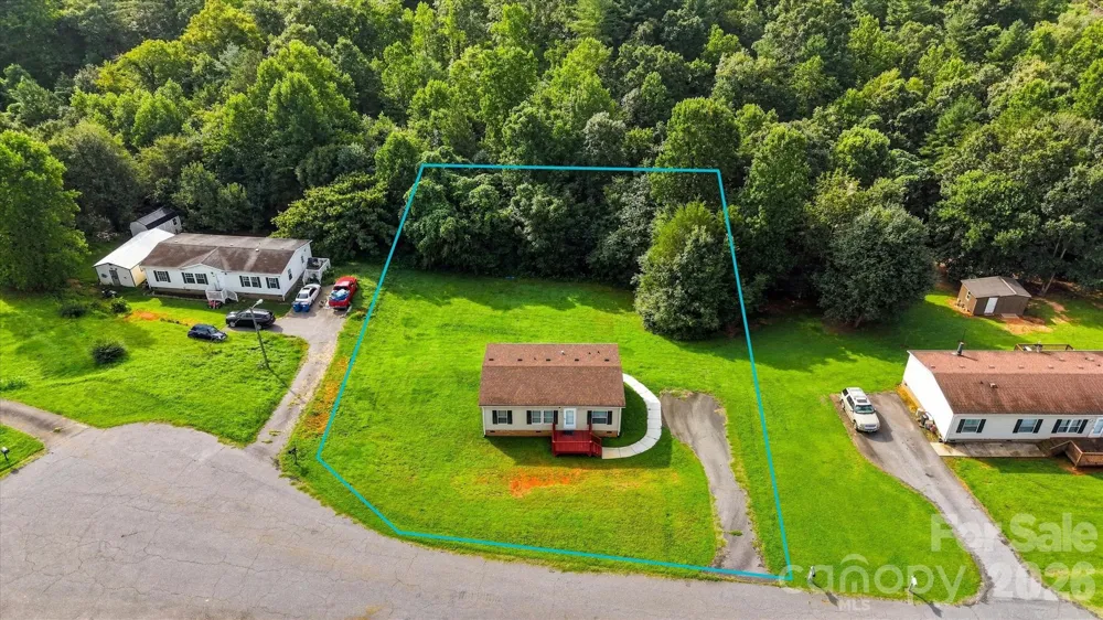 8660 Hollywood Drive Connelly Springs, NC 28612