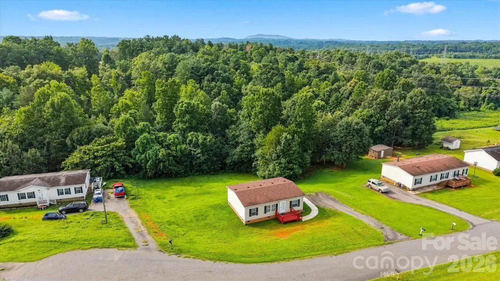 8660 Hollywood Drive Connelly Springs, NC 28612