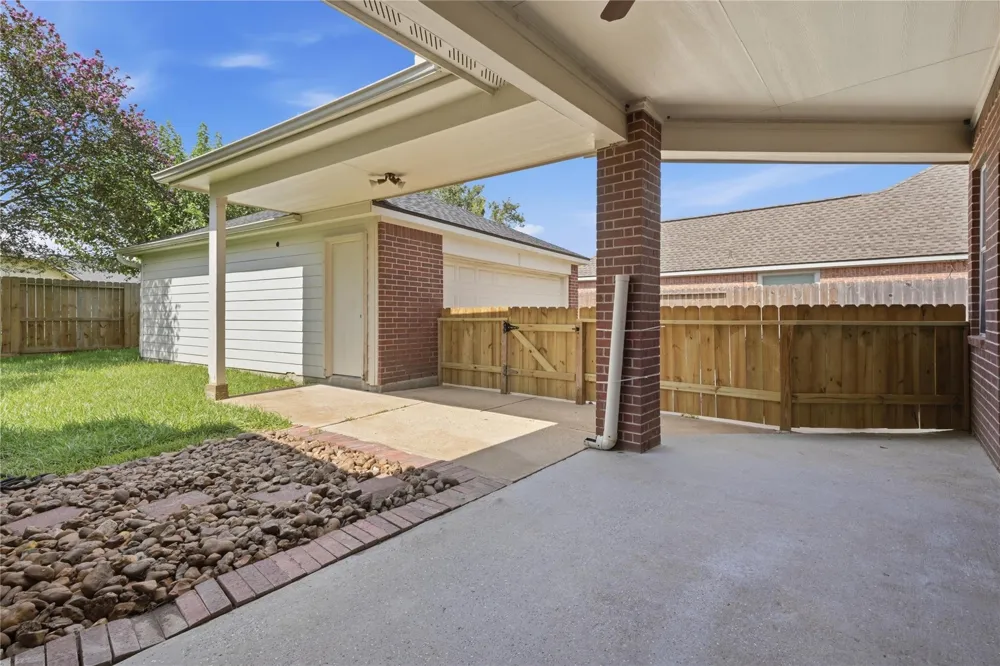 6165 Darlington Ct Court League City, TX 77573