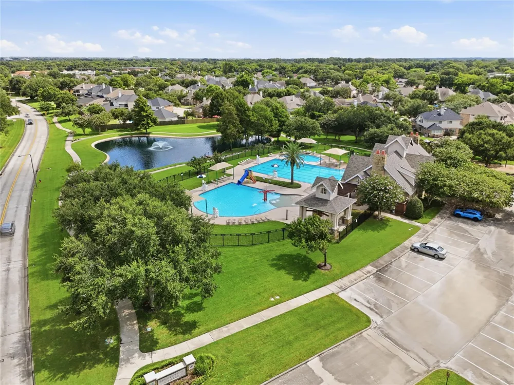 6165 Darlington Ct Court League City, TX 77573