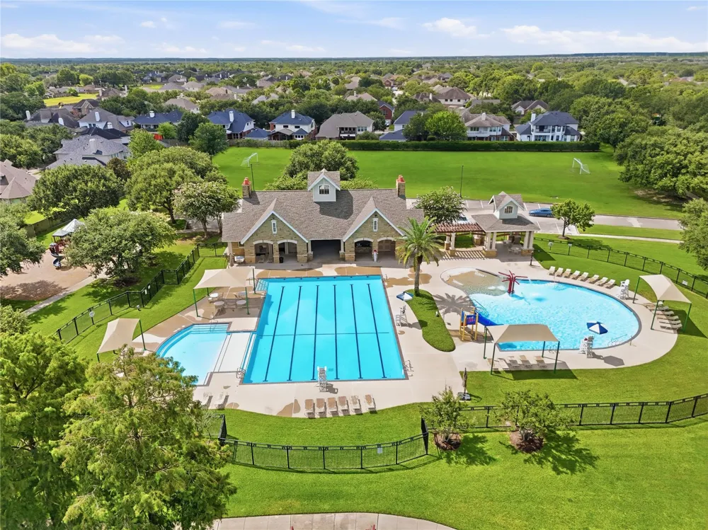 6165 Darlington Ct Court League City, TX 77573