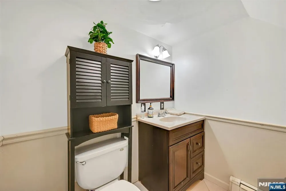 380 Ringwood Avenue Wanaque, NJ 07465