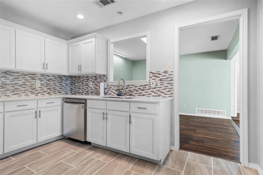 1206 Richland Oaks Drive Richardson, TX 75081